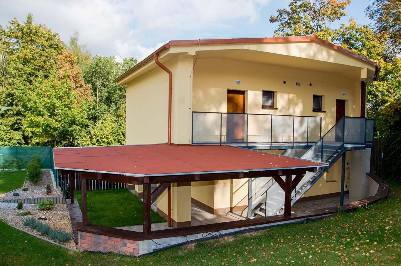 Apartmány Nad Parkem Broumov Kültér fotó