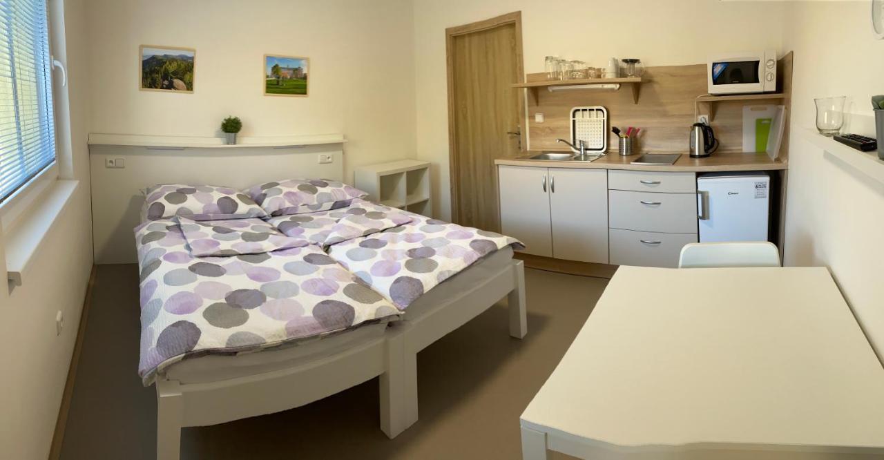 Apartmány Nad Parkem Broumov Kültér fotó